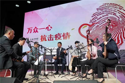 把自己都給唱哭了！滬青年評彈演員連夜創(chuàng)作排演抗疫新作品